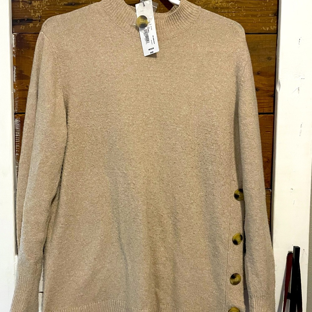 Liz Claiborne oatmeal sweater with button detail